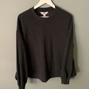 JOYLAB cropped workout sweatshirt size large in heather gray